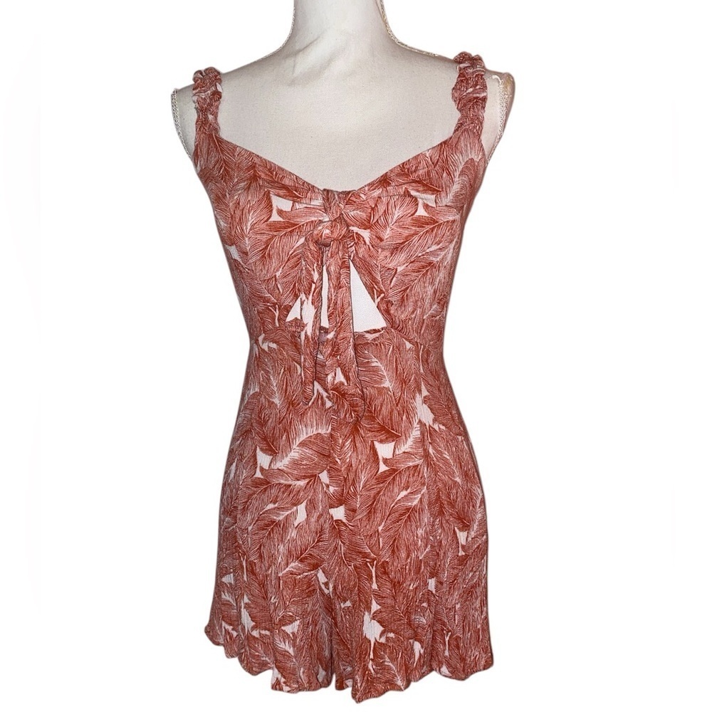LUNA CHICK One Piece Ruffle Hem Romper w/ Back Tie in Red and White Size Small